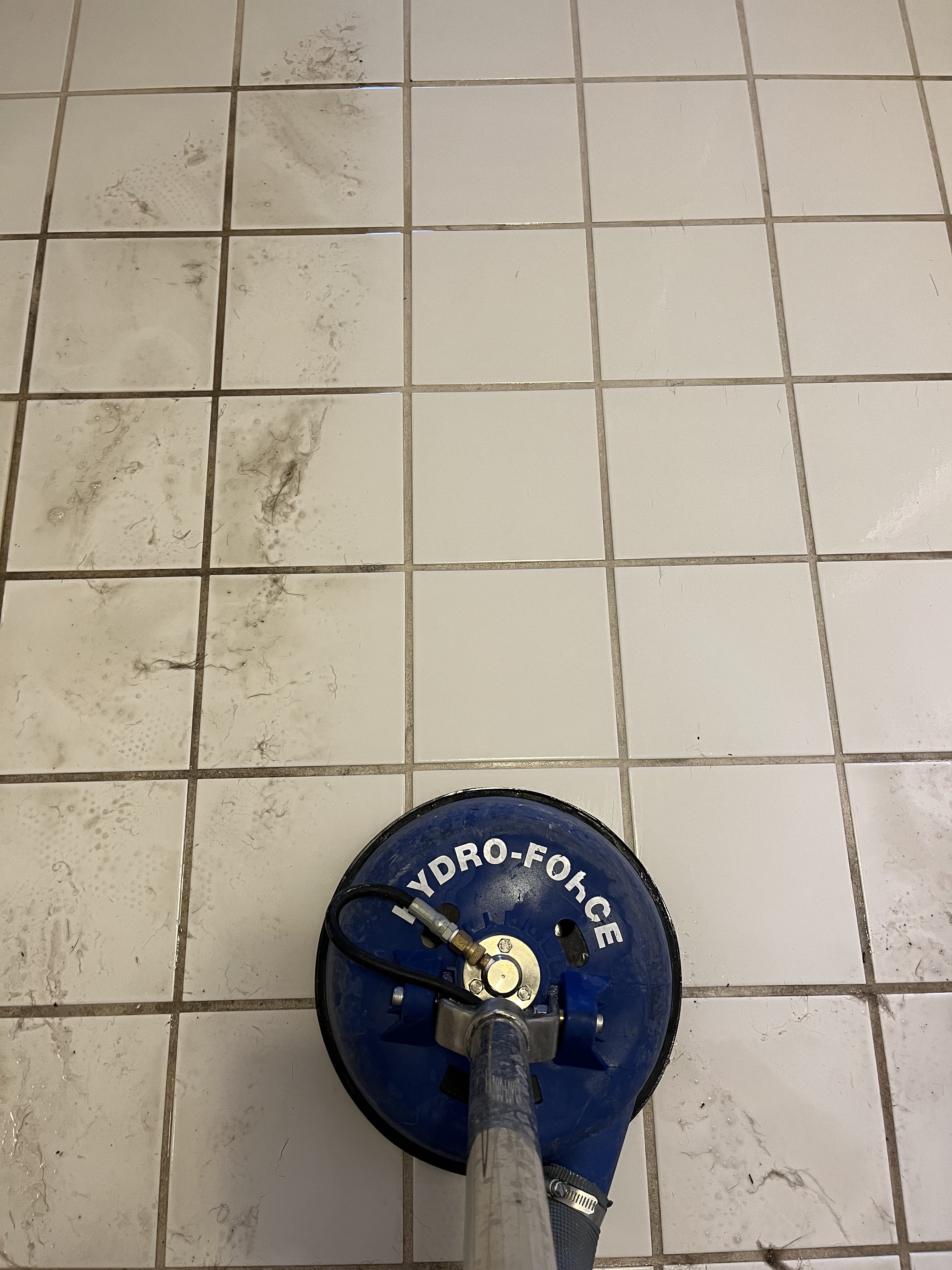 tile cleaning on very dirty tile